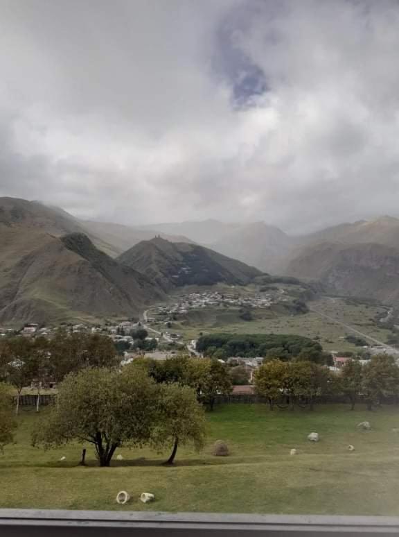 Hotel Bana à Kazbegi Extérieur photo