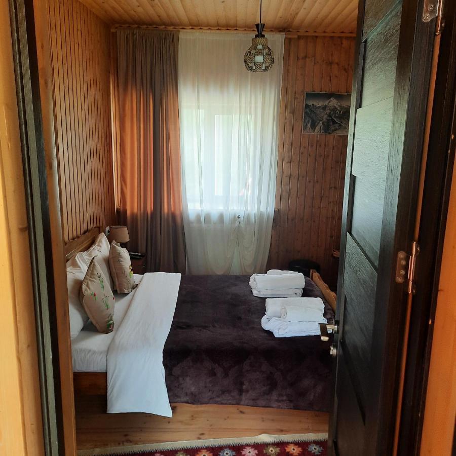 Hotel Bana à Kazbegi Extérieur photo