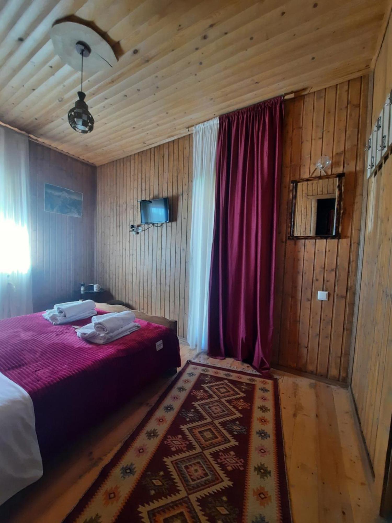 Hotel Bana à Kazbegi Extérieur photo