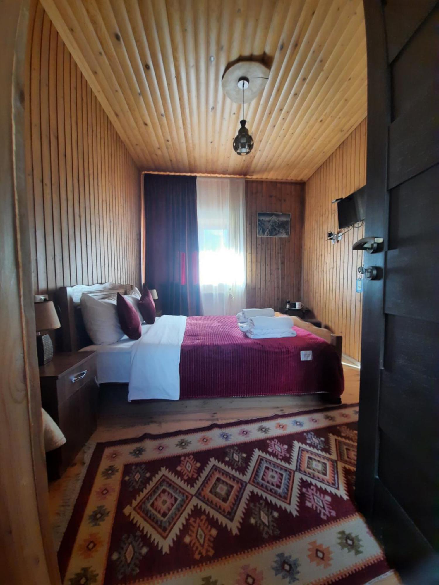 Hotel Bana à Kazbegi Extérieur photo