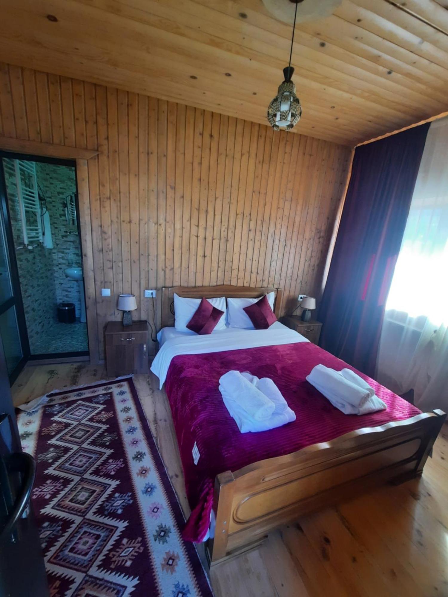 Hotel Bana à Kazbegi Extérieur photo