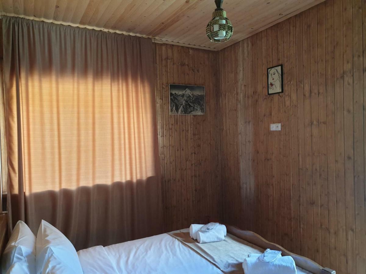 Hotel Bana à Kazbegi Extérieur photo