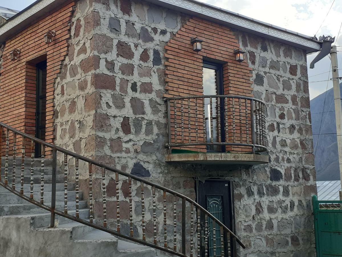 Hotel Bana à Kazbegi Extérieur photo